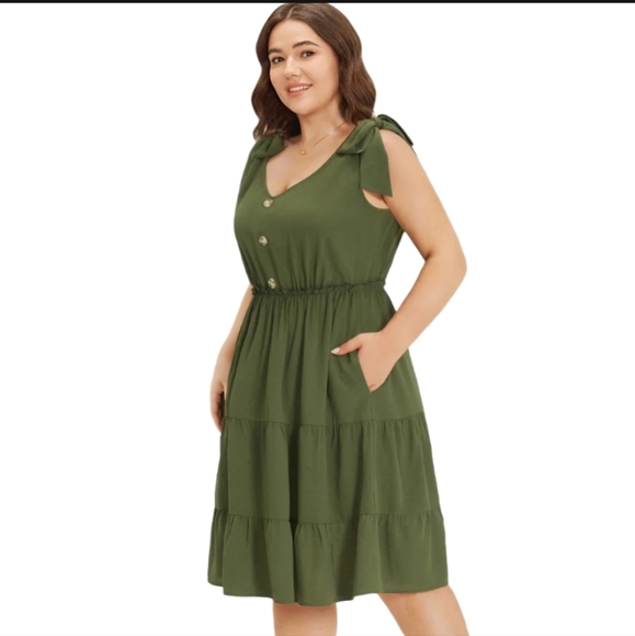 NWT BloomChic Ruffle Layered Hem Button Detail Knot Cami Dress Army Green 14-16 - Picture 4 of 11